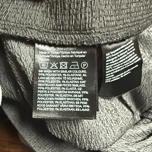 H&M stretchy dress pants size medium - Picture 3 of 7